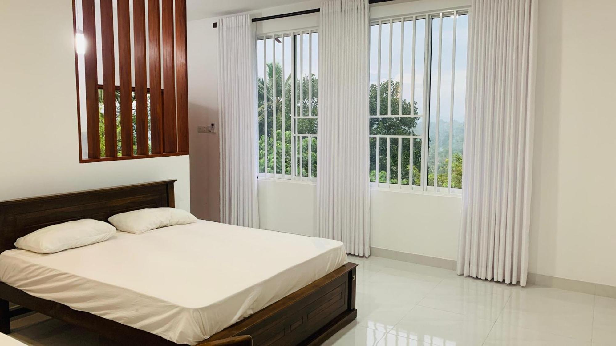 Meridian Holiday Resort Ratnapura Exterior foto