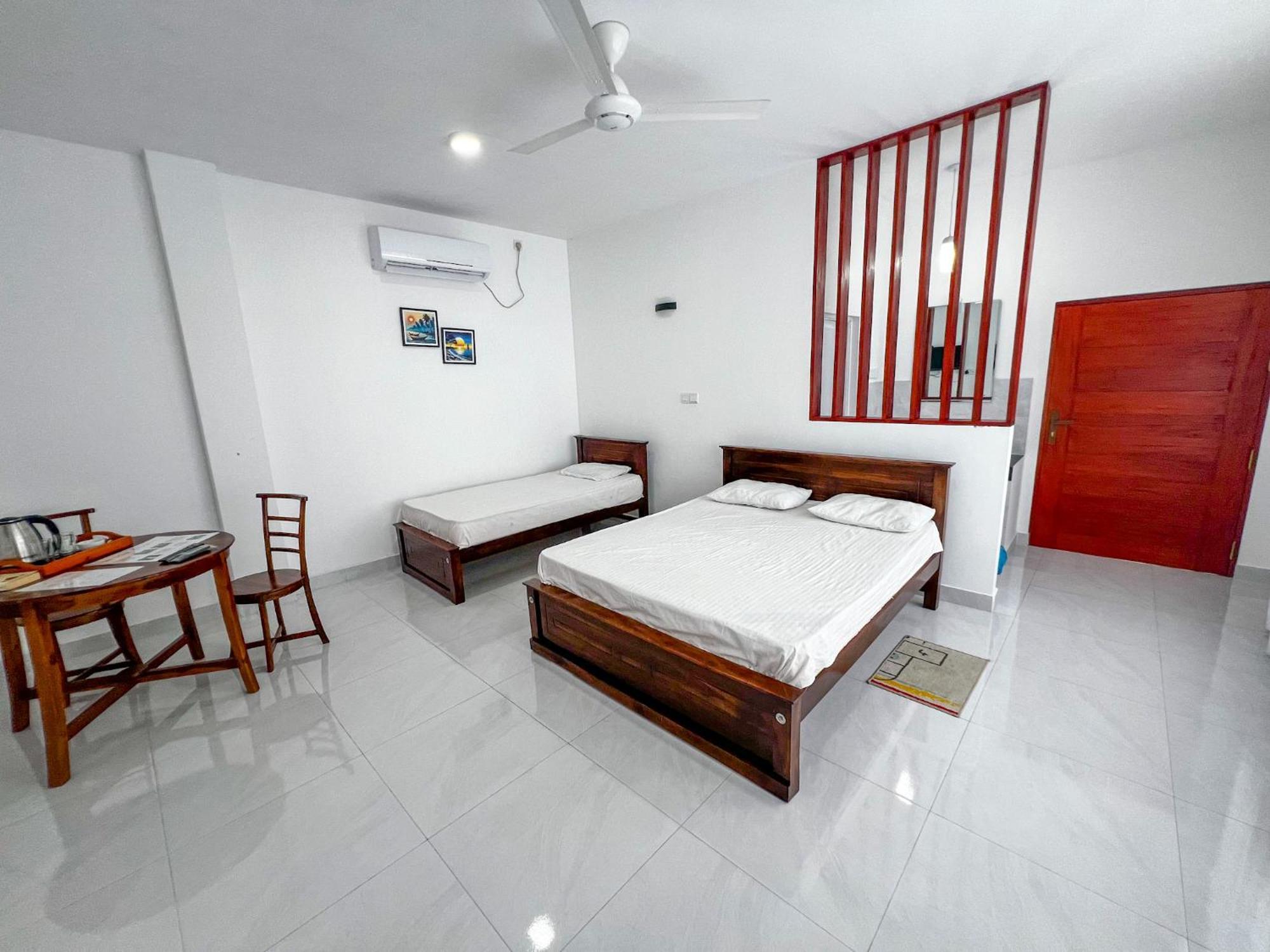 Meridian Holiday Resort Ratnapura Exterior foto
